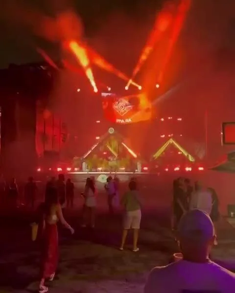 A WLTT engineer working at a Lotus Arena event